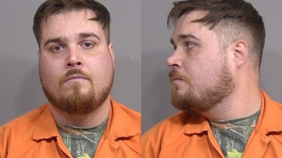 Police seek armed man accused of waving handgun at child in Manitowoc — Fox 11 Green Bay Local