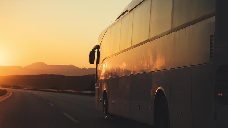 Sawyer Hill postpones remaining US concerts after fatal tour bus crash — WTSP Entertainment Tampa Bay, Palm Harbor Arts news