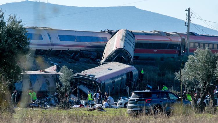 At least 30 killed in crash between 2 trains in Spain, according to media reports — Palm Harbor Community news