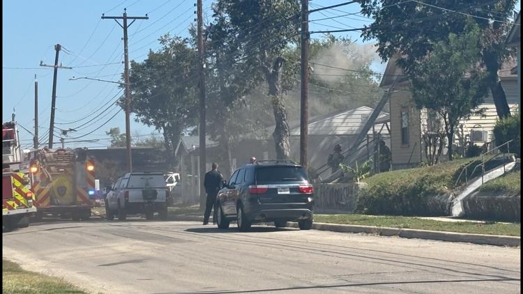No injuries reported after fire at east San Antonio home, SAFD says — KENS 5 (San Antonio), Palm Harbor Community news