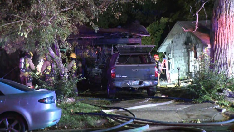 Crews put out house fire involving 2 homes Friday morning in North Austin — KVUE (Austin), Palm Harbor Community news