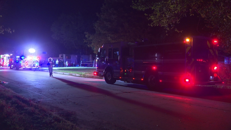 One dead after a mobile home fire in Southeast Dallas, officials say — WFAA (Dallas-Fort Worth), Palm Harbor Community news