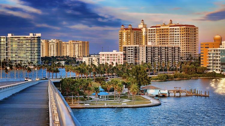 Sarasota commissioners advance vacation rental rules, proposed fee increases — WTSP 10 Tampa Bay, Palm Harbor Government news